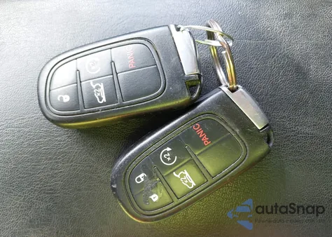 2018 Jeep Cherokee Limited 4X4 from USA, damaged, VIN 1C4PJMDB9JD599182